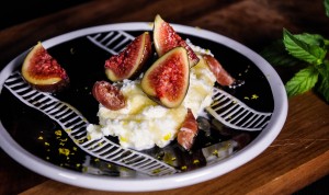 Figs pros ricotta